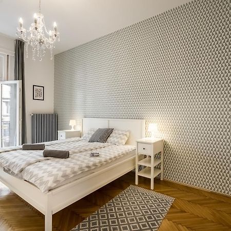 Bpr Charming Design Apartment With Balcony, A/C ブダペスト エクステリア 写真