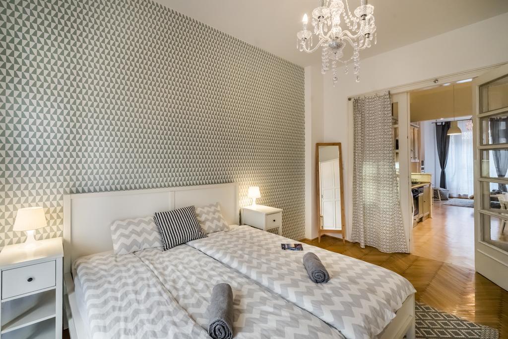 Bpr Charming Design Apartment With Balcony, A/C ブダペスト エクステリア 写真